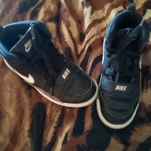 Boys nike sneakers